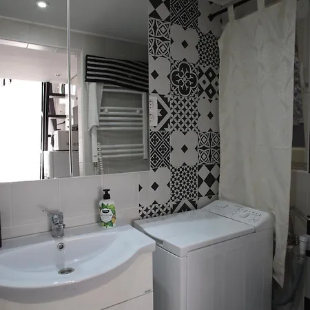 Apartament Cosmopolis Rákóczi Black&White *