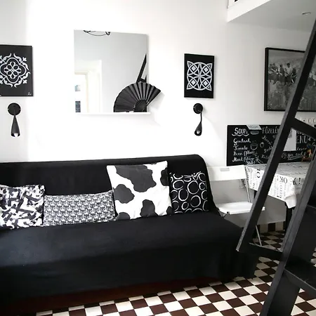 Cosmopolis Rákóczi Black&White Apartament