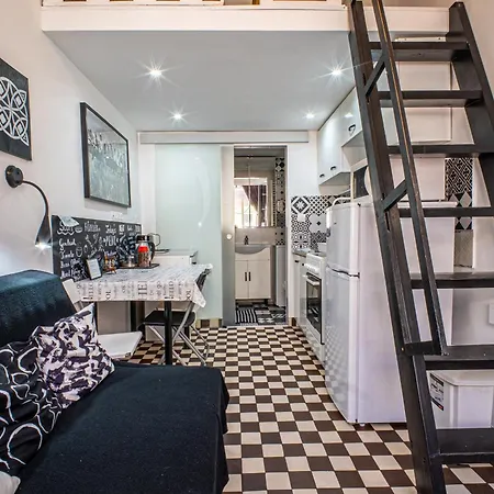 Apartment Cosmopolis Rakoczi Black&white *